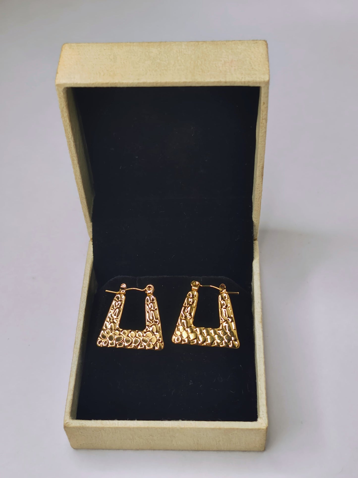 Basket Earring (Anti Tarnish stainless steel, 18 K gold plated)