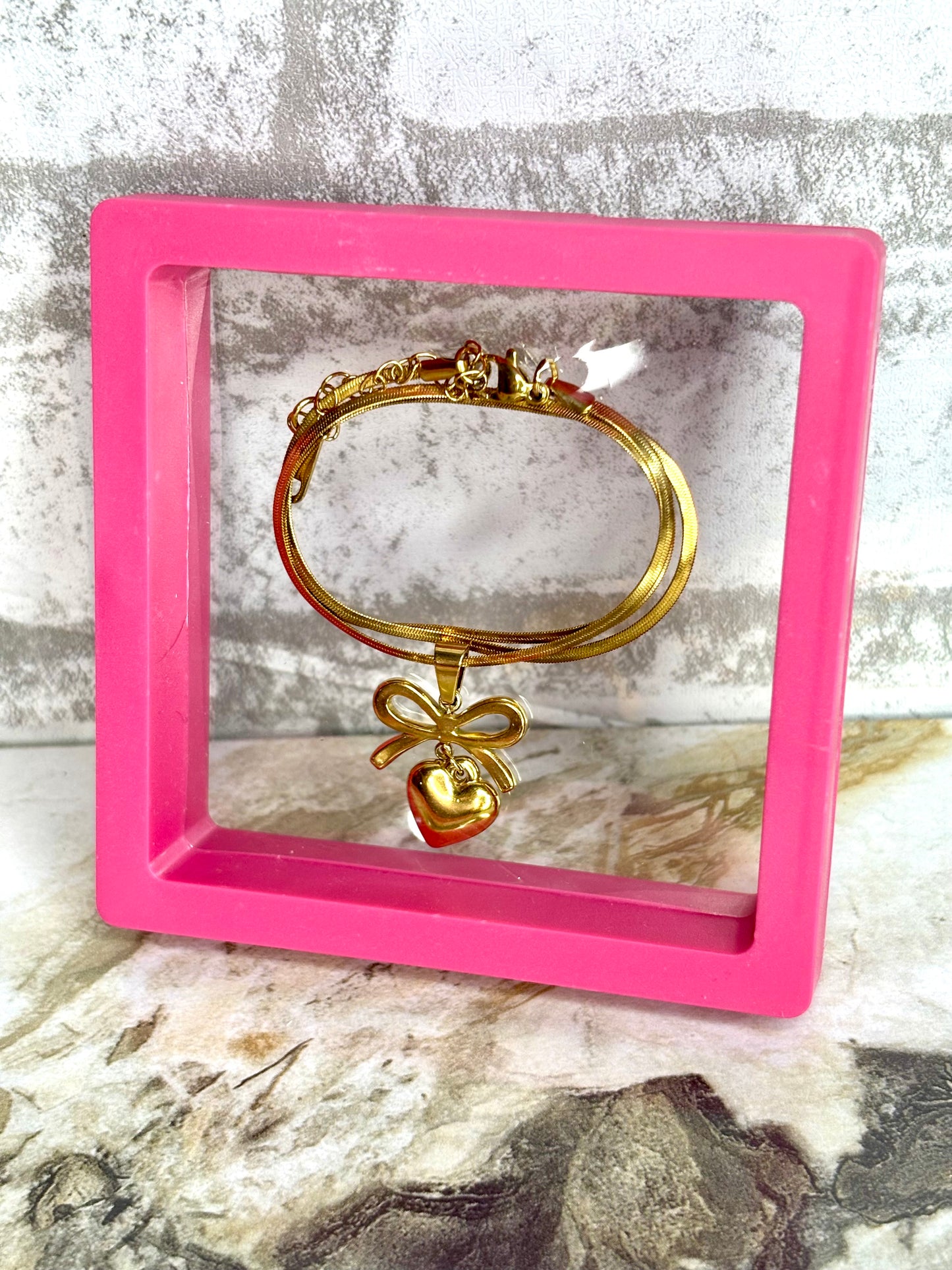 Bow-Heart (Anti tarnish stainless steel 18k gold plated)