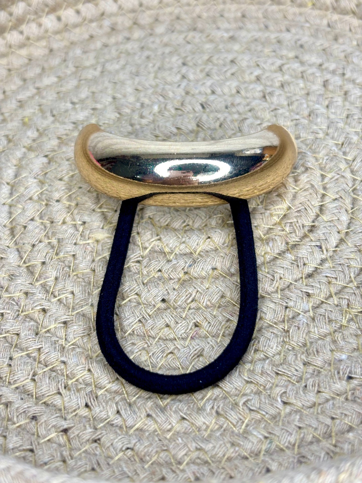 Anti tarnish hair tie (Random design)