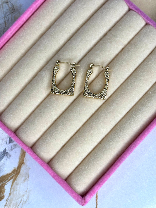 Rectangle earring (Anti tarnish Stainless steel 18k gold plated)