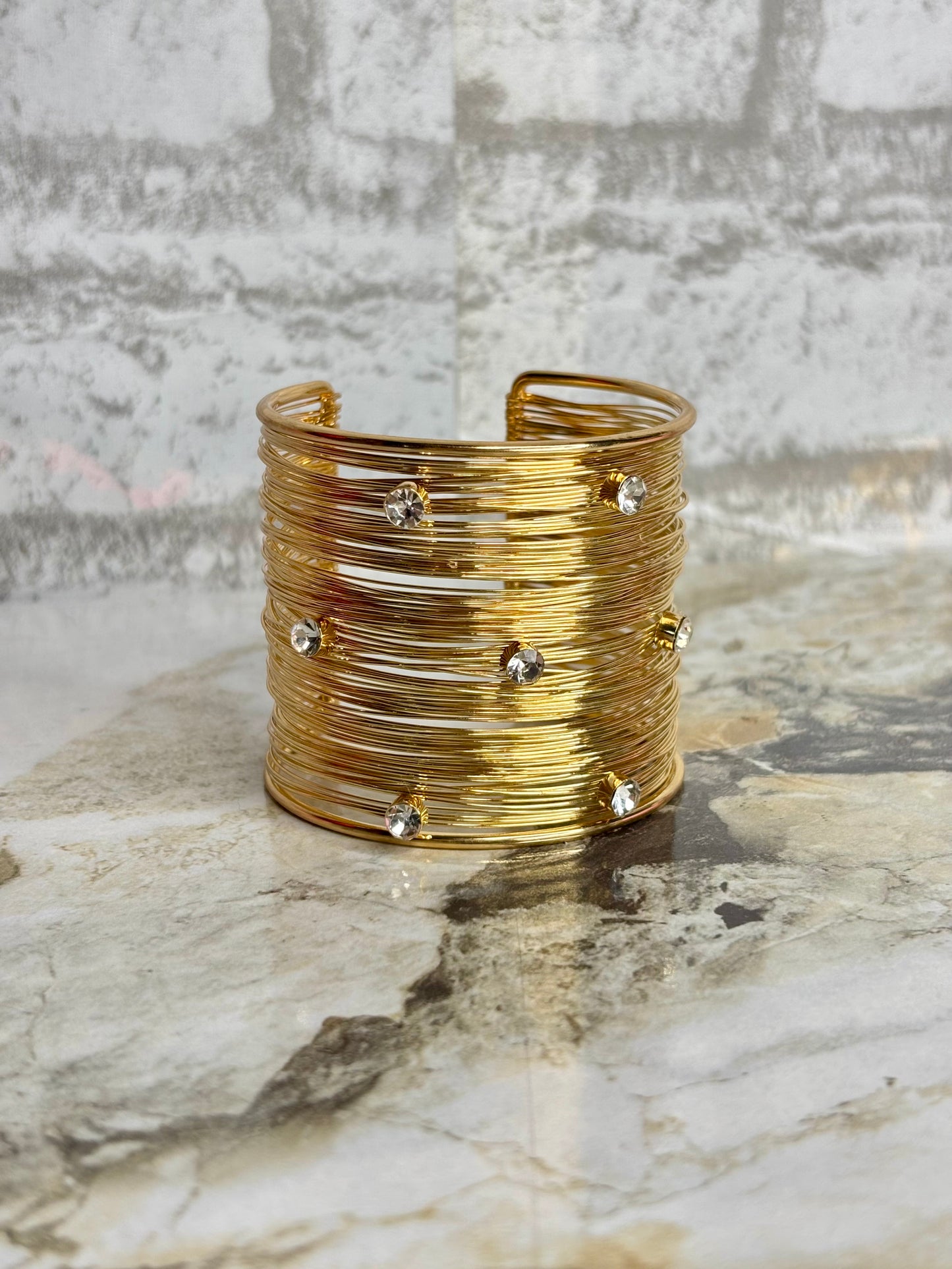 LUXURIOUS GOLD ZIRCON CUFF KADA BRACELET (Anti tarnish Stainless steel 18k gold plated