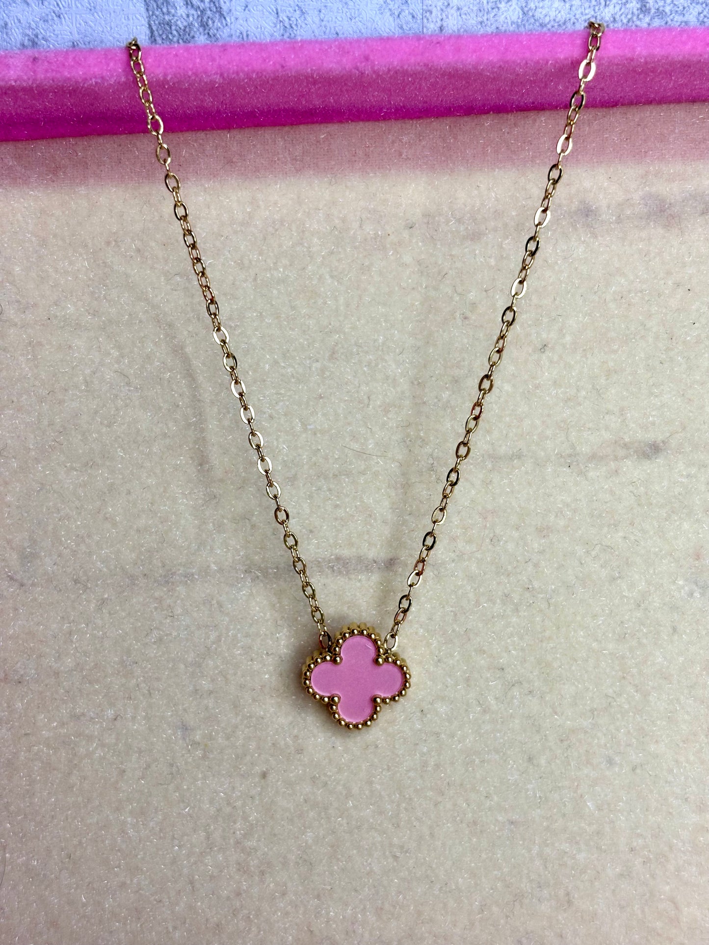 Clover necklace (Anti tarnish stainless steel 18k gold plated