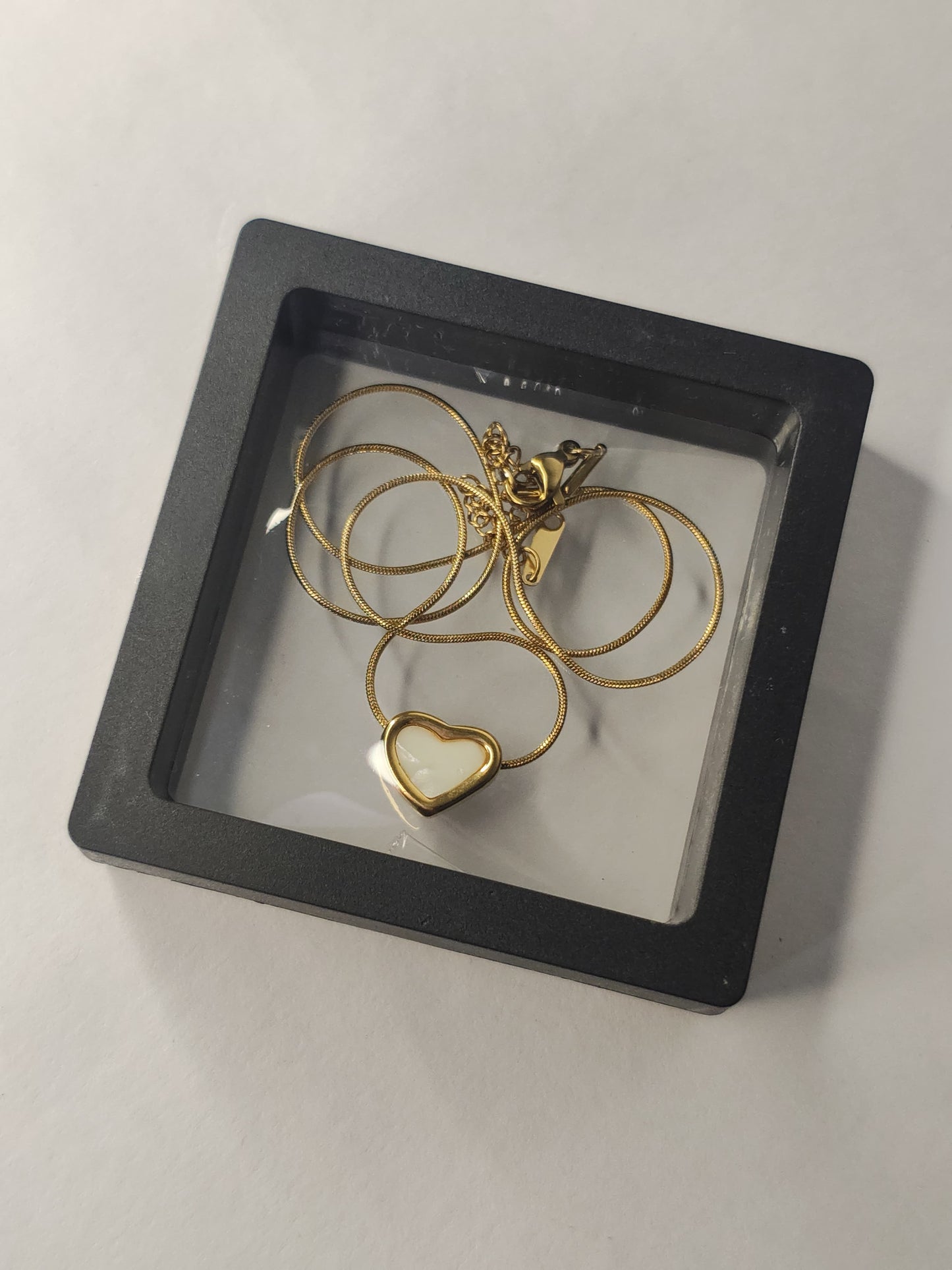 Adore you white necklace (Anti tarnish stainless steel, 18 K gold plated)