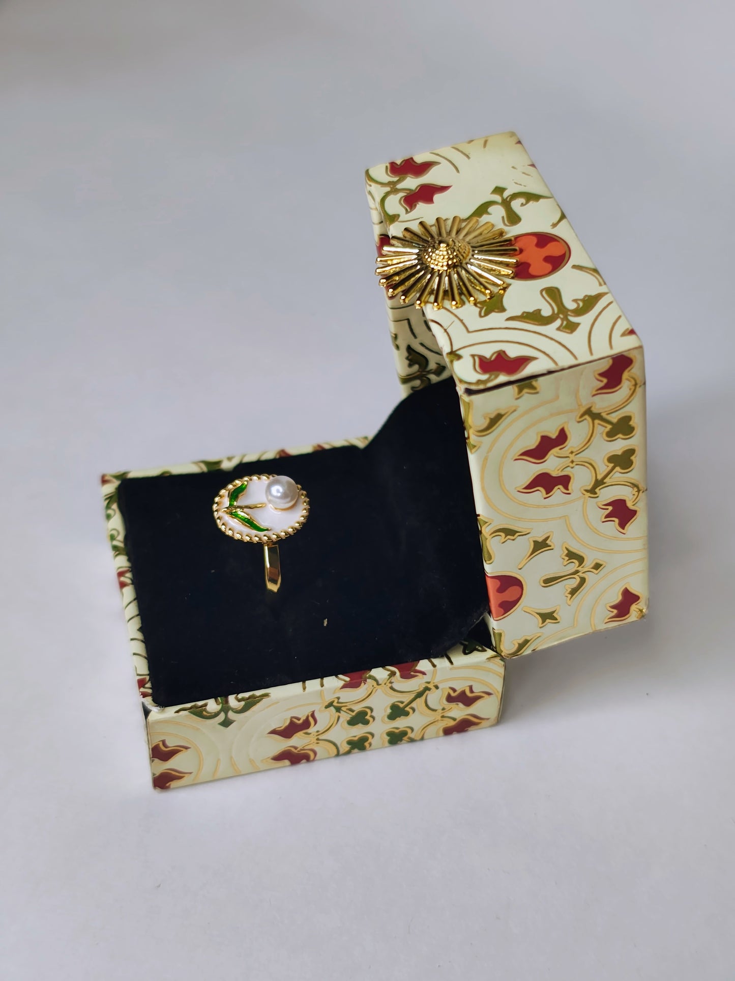 White Vintage Pearl Adjustable Ring (Anti-Tarnish,Stainless Steel)